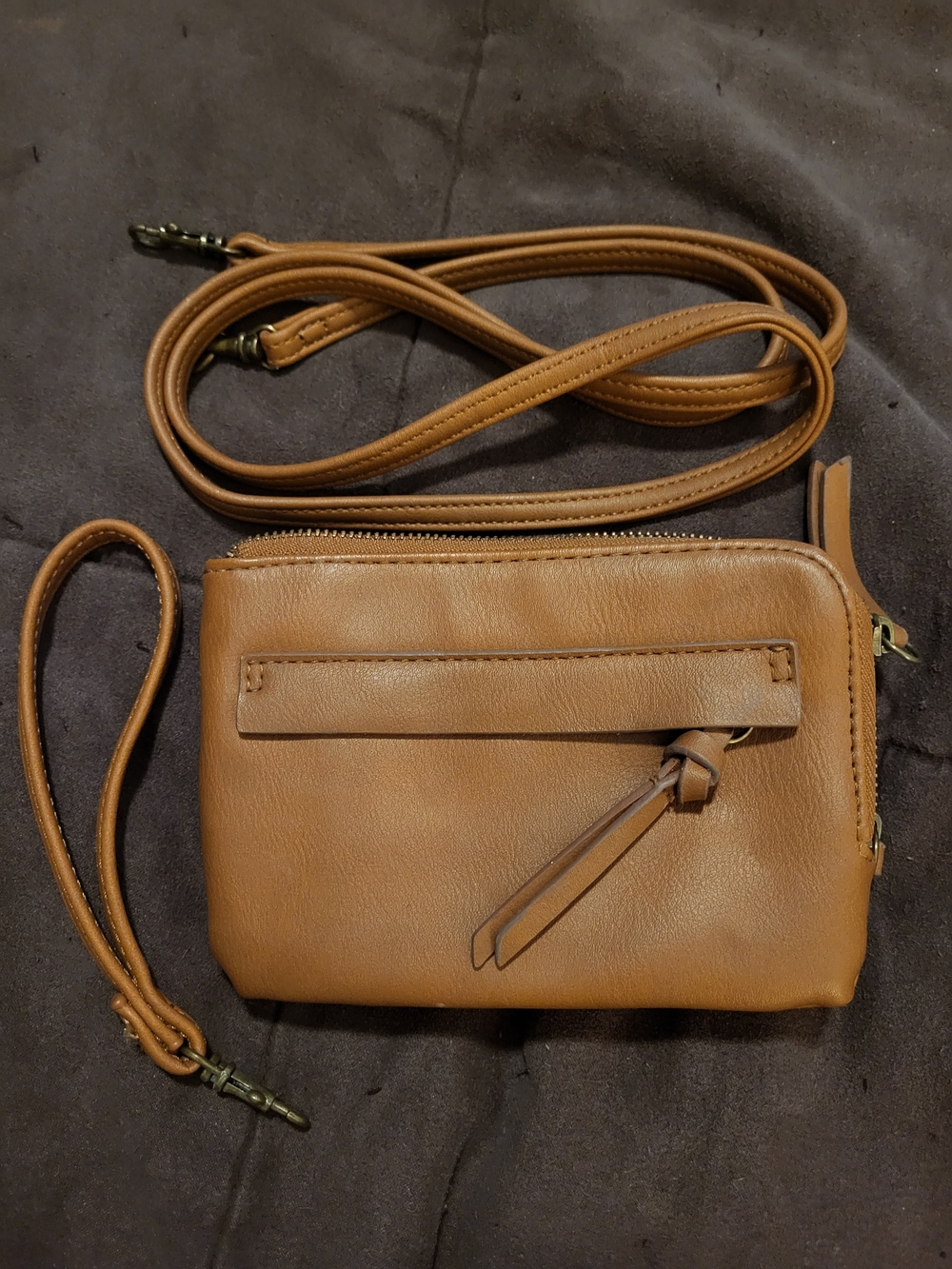 Universal Thread Small Crossbody Bag in Brown